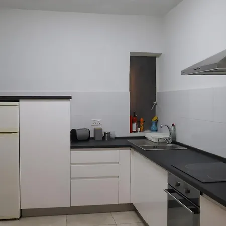 Newly Listed 3 Bedroom In St Julians Сент Джулианс