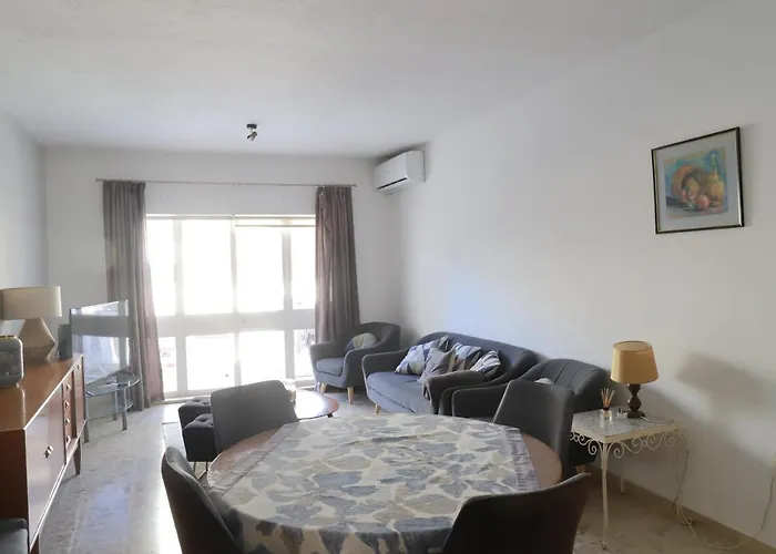 Newly Listed 3 Bedroom In St Julians Apartamento